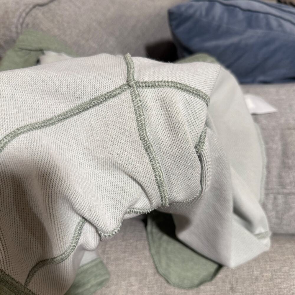 Nike Men's MED Standard Issue Dri-FIT Fleece Basketball Shorts - Picture 8 of 10